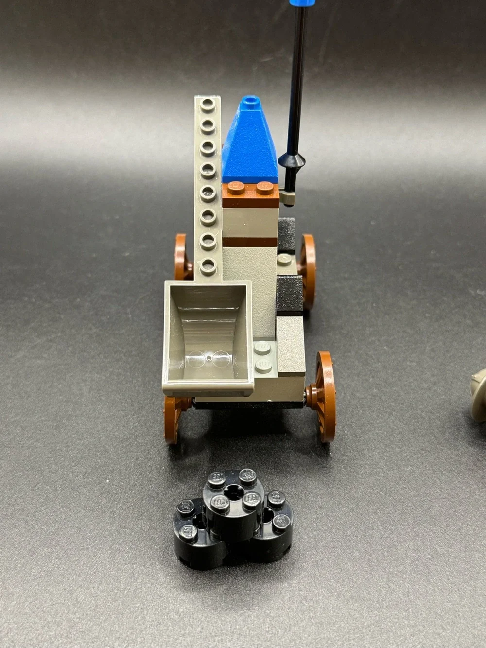 VTG Y2K Lego 4816 Knights Kingdom 1 Knight's Catapult NEAR Complete W/ 1 Fig